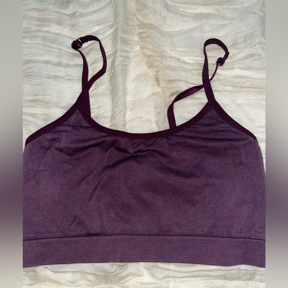 Vs PINK sports bra !